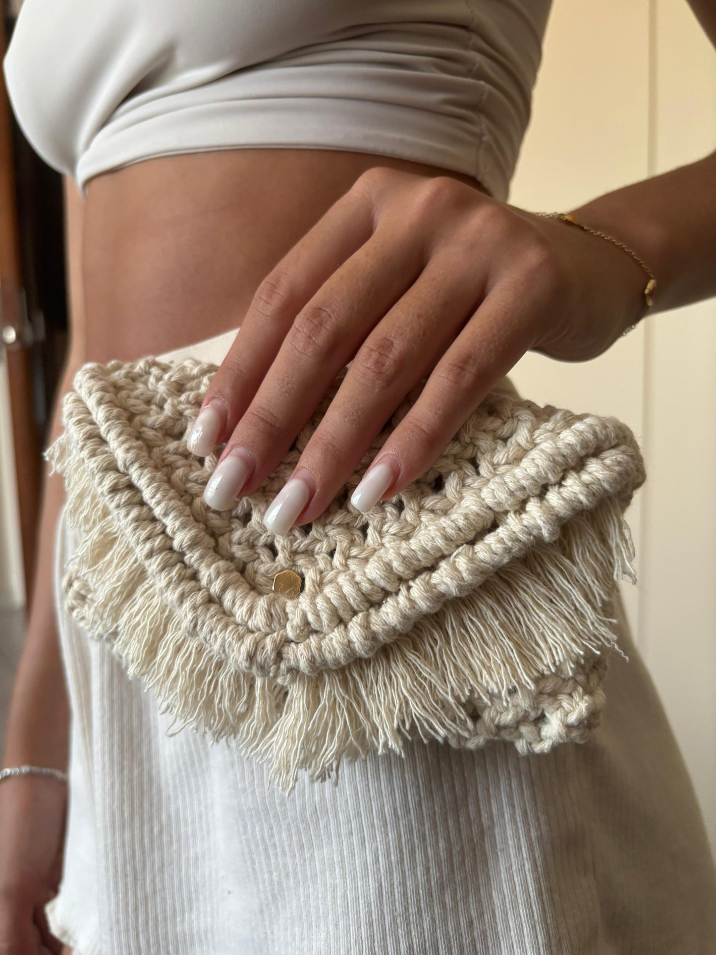 Macramé mini purse