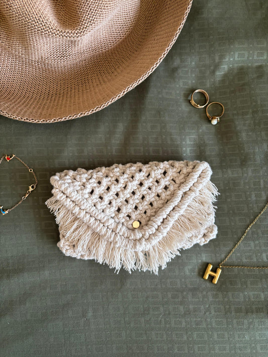 Macramé mini purse